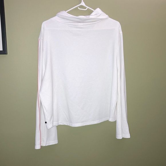 Gottex White Cropped Bell Sleeve Turtleneck - Picture 6 of 10